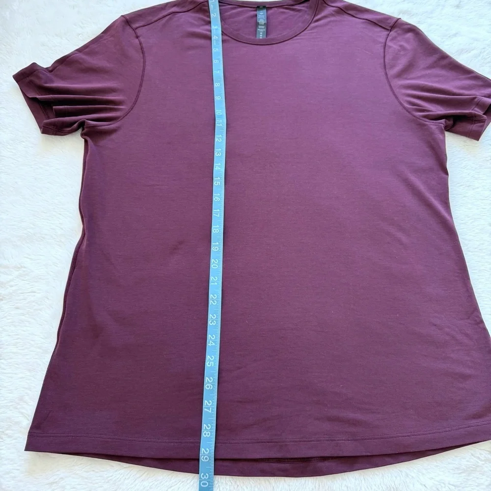Lululemon Athletica men Tshirt size L